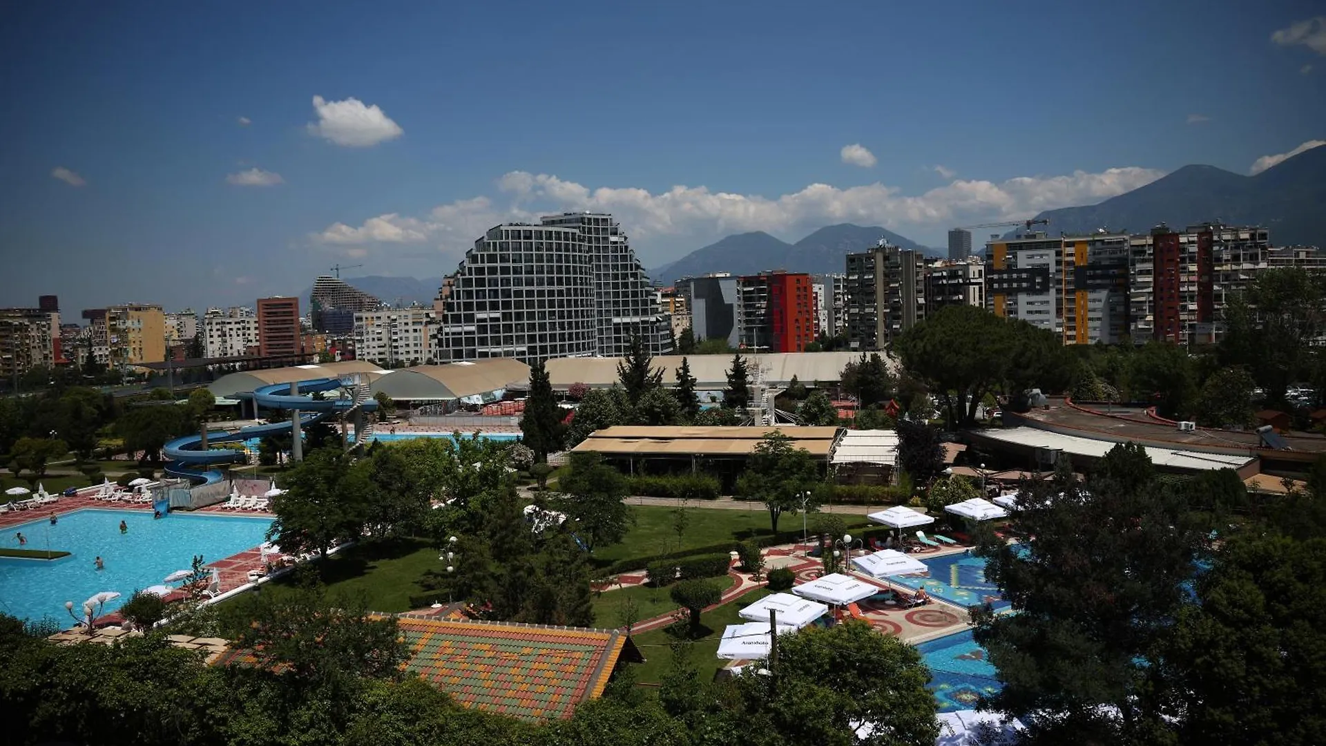 Lake View Tirana Apartment