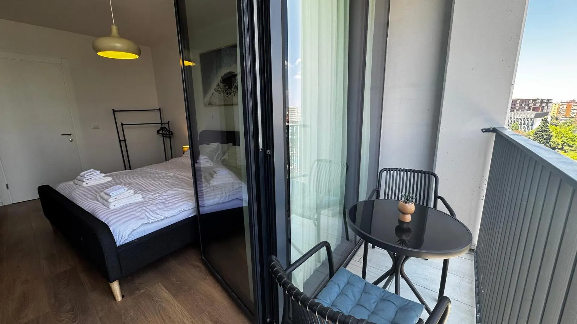 Lake View Tirana Apartment 阿尔巴尼亚