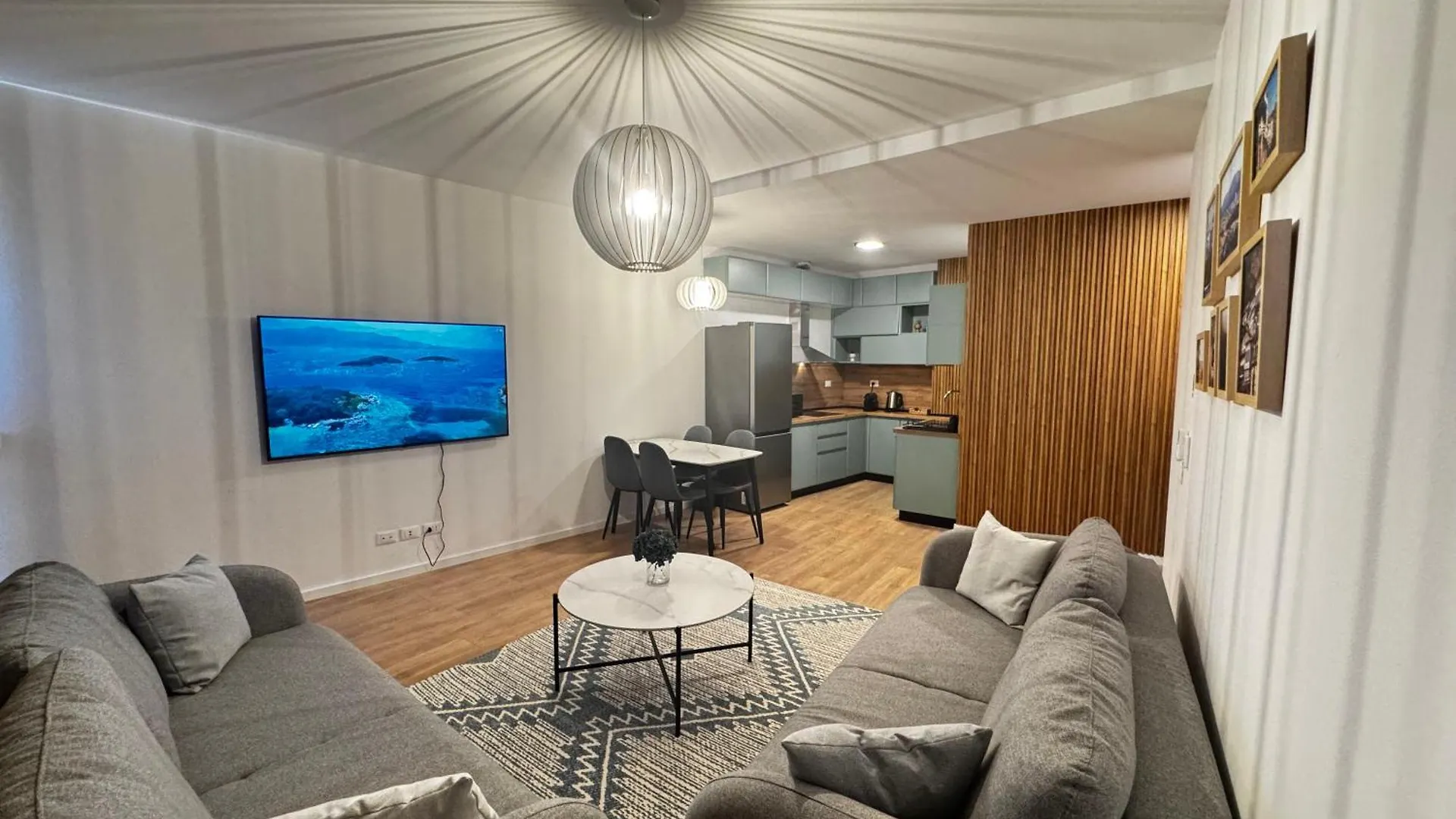 Lake View Tirana Apartment 0*,  阿尔巴尼亚