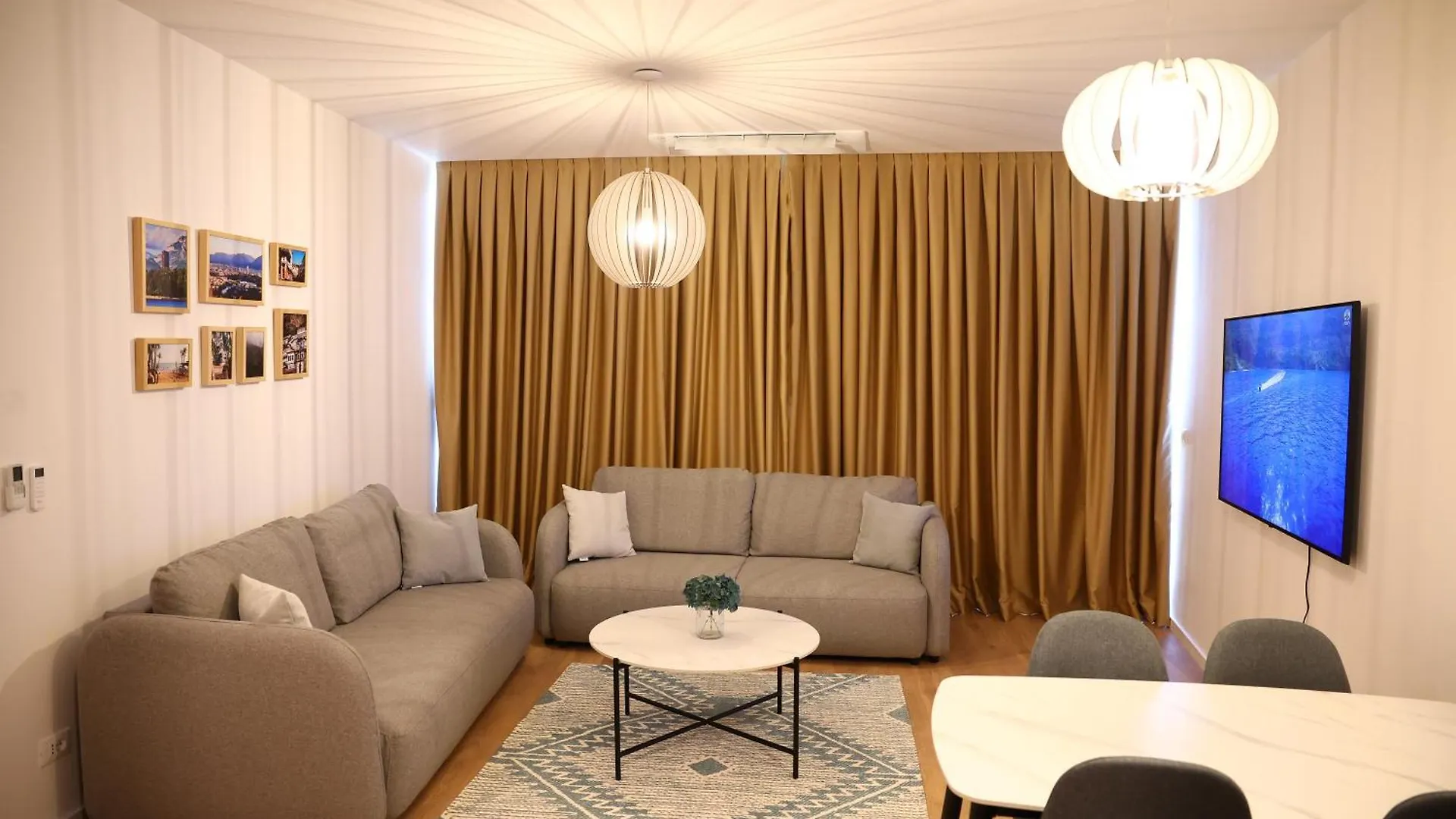 Lake View Tirana Apartment